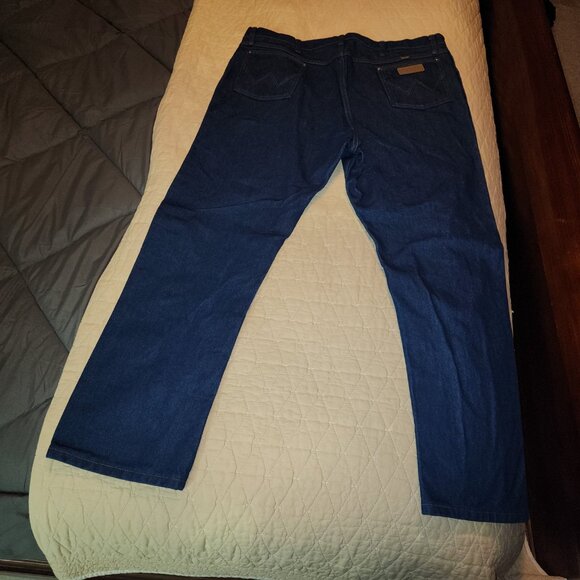 Men''s Wrangler Big and Tall 44 x 32 - Picture 5 of 6